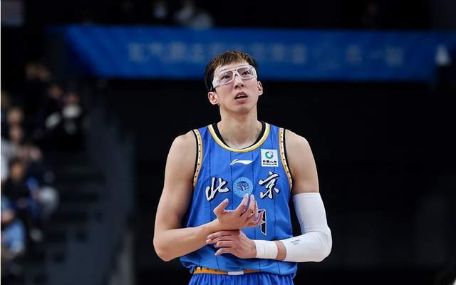 許利民與周琦的矛盾才是北京首鋼最大問題，俱樂部或等待李楠復出