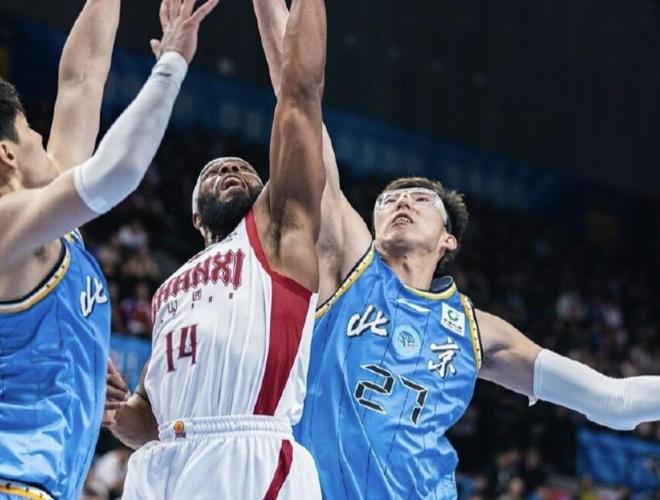 許利民談周琦受傷：還是眼睛問題，等17日檢查後才有明確結果